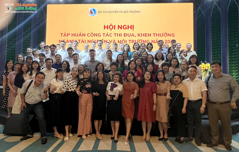Hội nghị tập huấn công tác thi đua khen thưởng Ngành tài nguyên và môi trường năm 2023