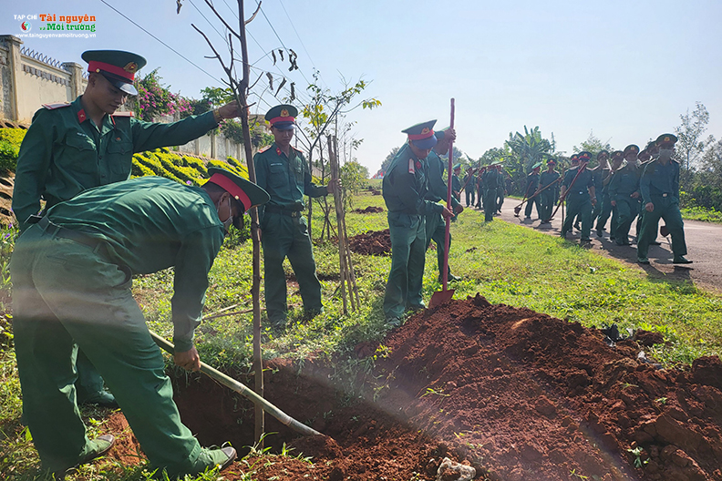 Đắk Nông: Huyện Đắk Mil phát động “Tết trồng cây đời đời nhớ ơn Bác Hồ” năm 2023