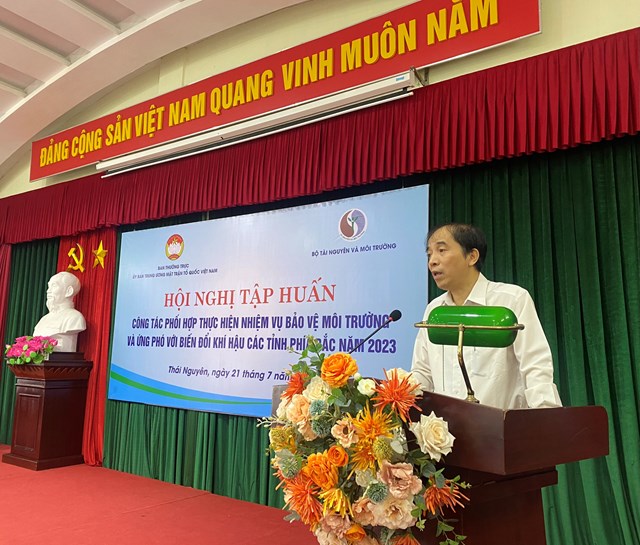 Tập huấn công tác bảo vệ môi trường và ứng phó với biến đổi khí hậu