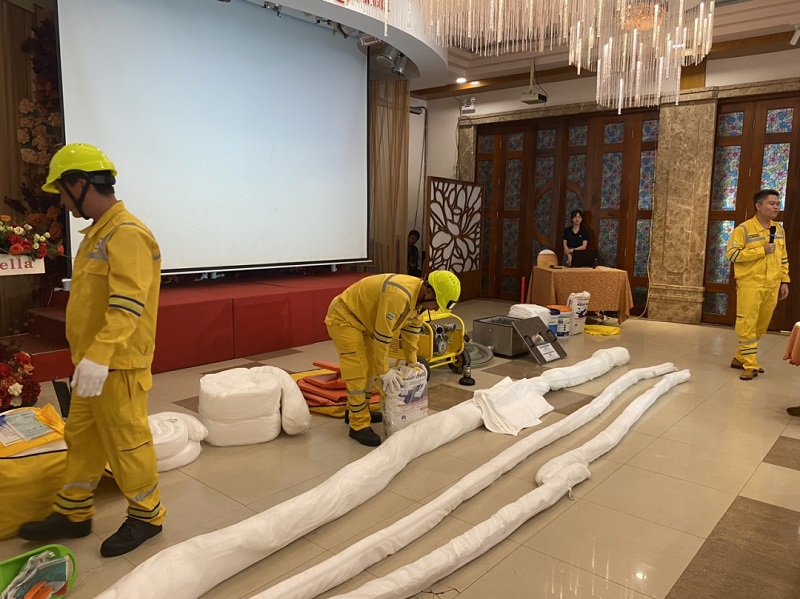 Khánh Hòa: Tập huấn nâng cao kỹ năng ứng phó sự cố tràn dầu