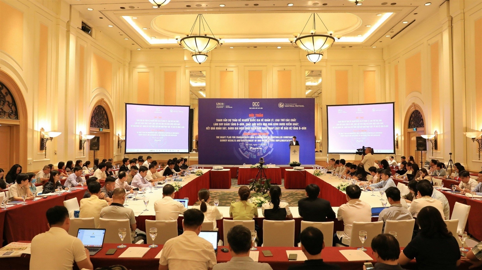 Khôi phục tầng ô-dôn và giảm thiểu biến đổi khí hậu