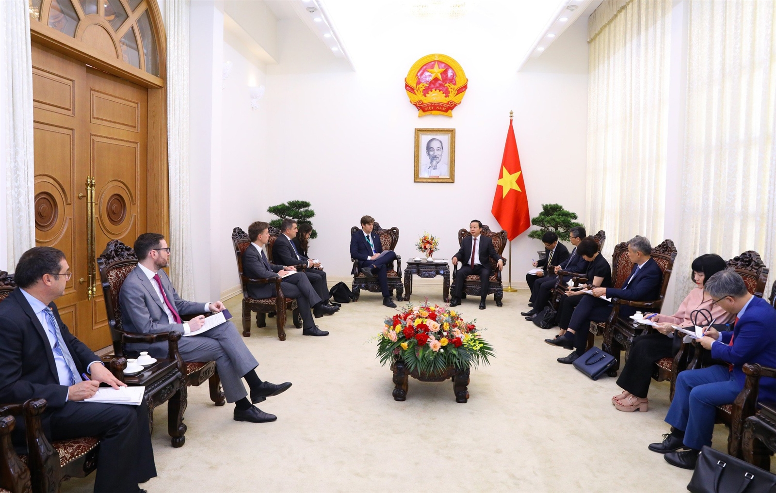 Tạo chuyển động thực tế cho Thoả thuận chuyển đổi năng lượng công bằng