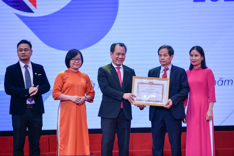 Trường Đại học Nguyễn Trãi: 15 năm - Khát vọng tuổi thanh xuân