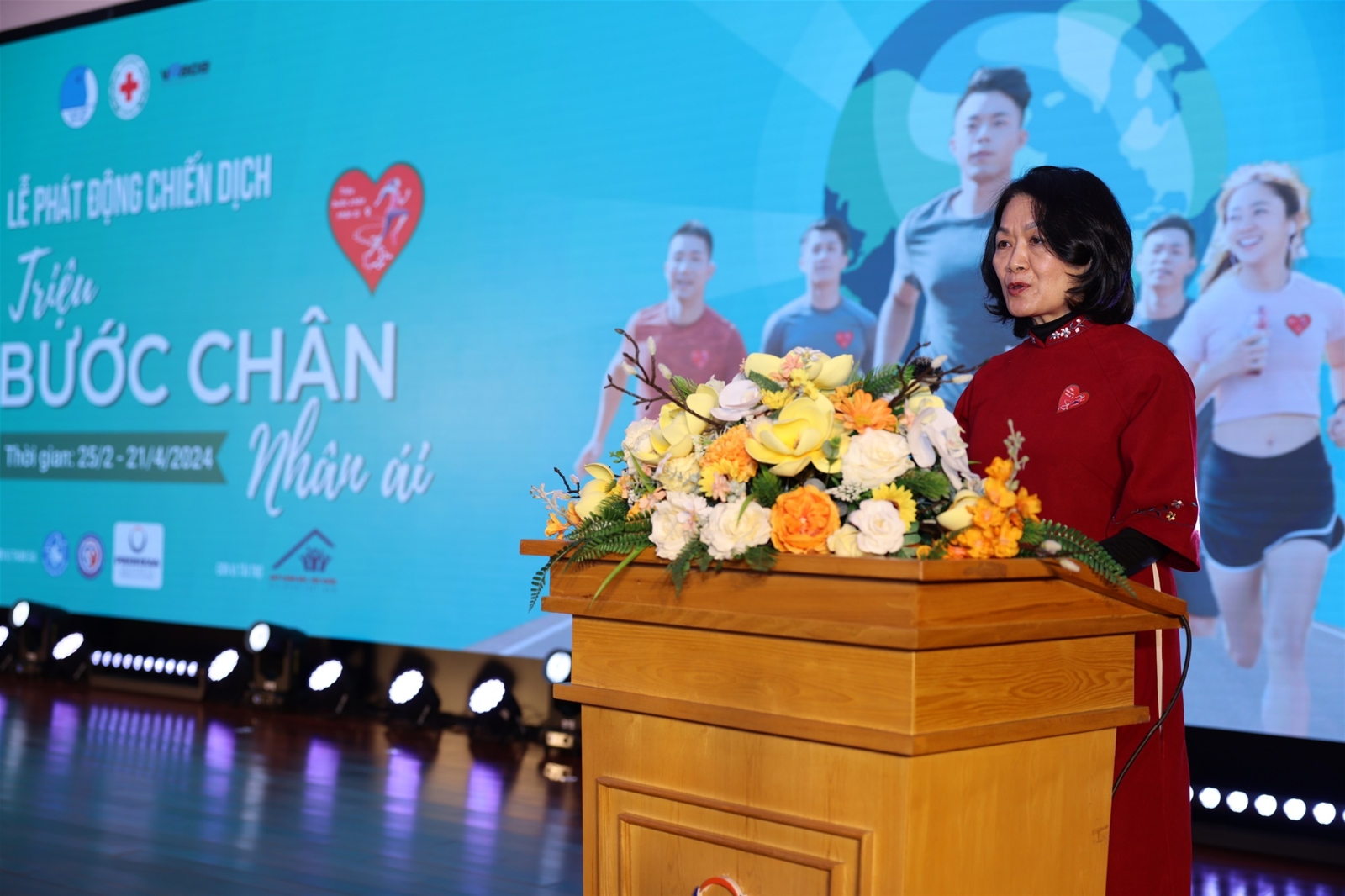Mỗi bước chân nhân ái hướng về Điện Biên là một lần thắp sáng lịch sử vẻ vang của dân tộc