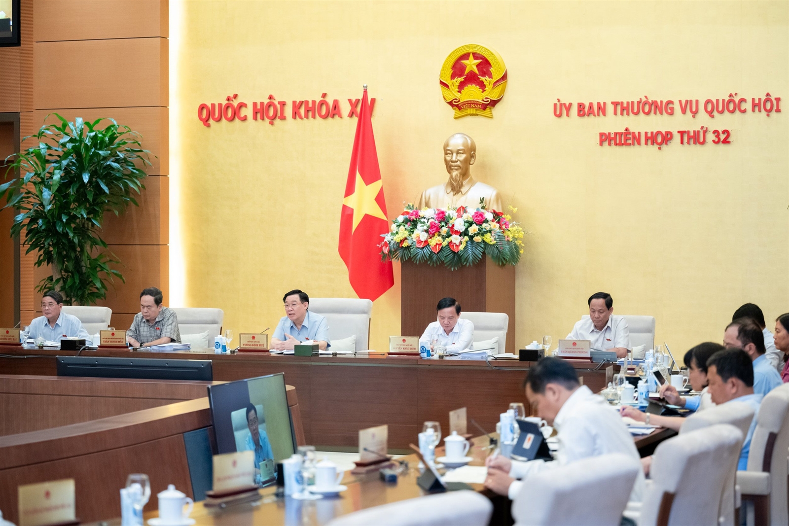 Ủy ban Thường vụ Quốc hội cho ý kiến về Dự án Luật Địa chất và Khoáng sản