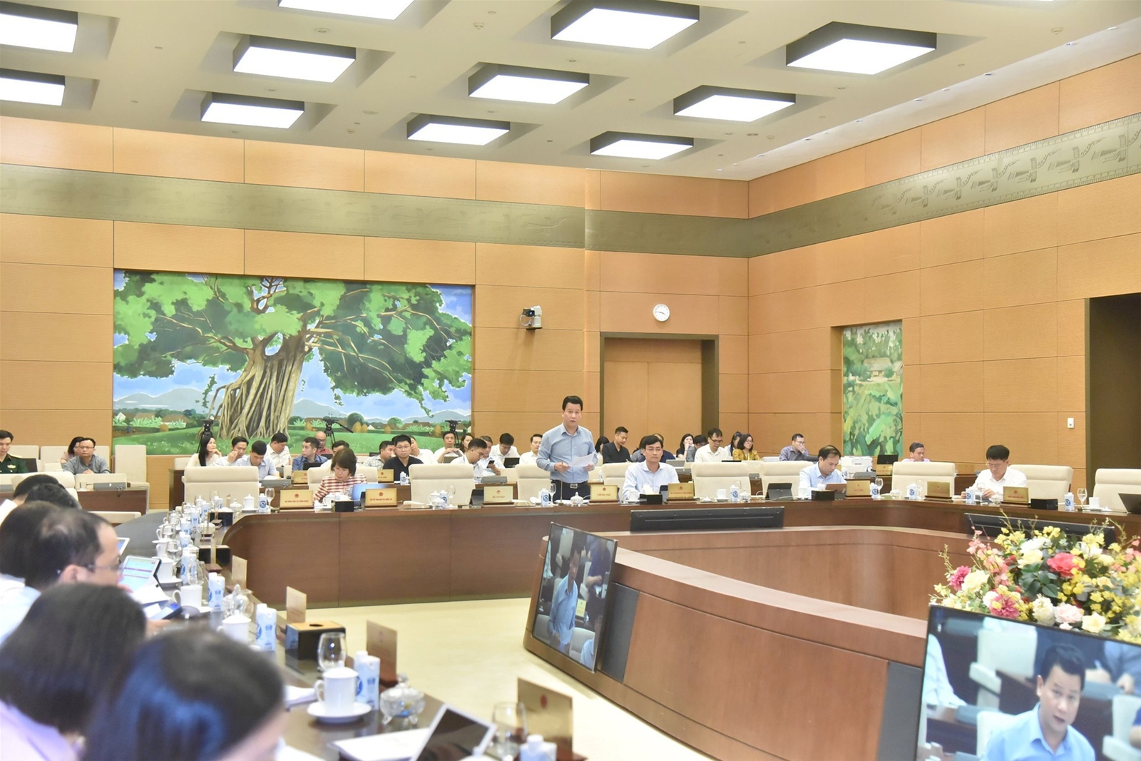 Ủy ban Thường vụ Quốc hội cho ý kiến về Dự án Luật Địa chất và Khoáng sản