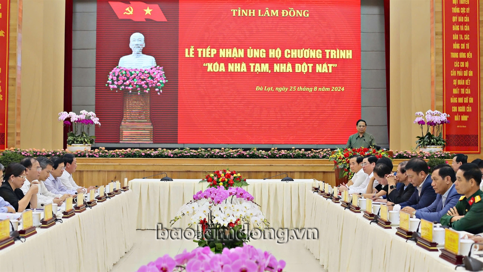 Thủ tướng Phạm Minh Chính dự Lễ tiếp nhận ủng hộ Chương trình Xoá nhà tạm tại Lâm Đồng