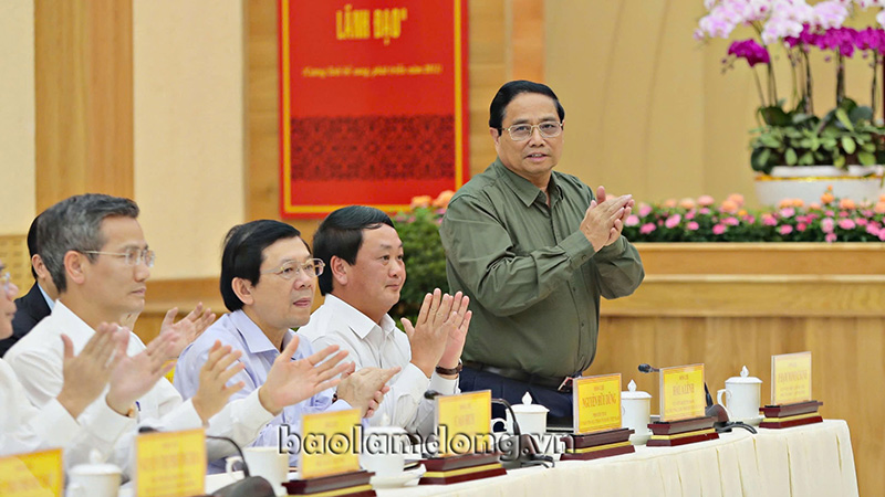 Thủ tướng Phạm Minh Chính dự Lễ tiếp nhận ủng hộ Chương trình Xoá nhà tạm tại Lâm Đồng