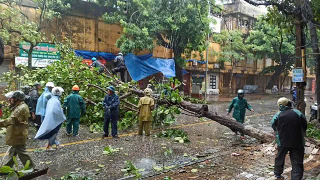 Thái Bình khẩn trương thực hiện công tác khắc phục hậu quả bão số 3