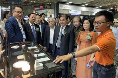 400 gian hàng giới thiệu công nghệ ứng dụng cho thành phố thông minh