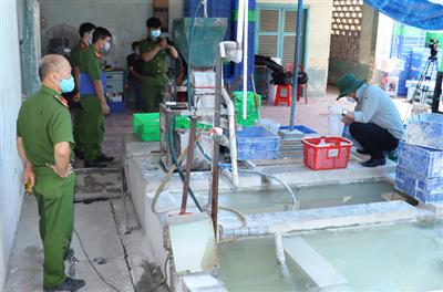 42 tấn thải nguy hại từ xí nghiệp bóng đèn