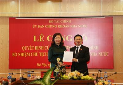 Bà Vũ Thị Chân Phương làm Chủ tịch Ủy ban Chứng khoán Nhà nước