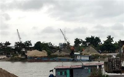 Bài 2. Thái Bình: Các bãi tập kết không phép có đang thách thức chính quyền