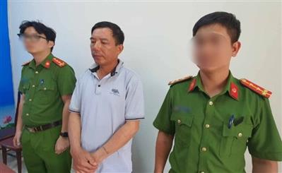 Bắt nguyên chủ tịch xã lạm quyền, lấy đất công giao cho cán bộ, người nhà