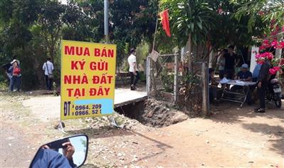 Bình Phước: 9 văn phòng đăng ký đất đai thu thừa của người dân 6,6 tỉ đồng