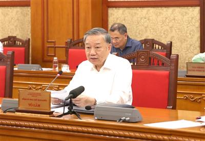 Bộ Chính trị cho ý kiến về dự thảo Báo cáo đánh giá 5 năm thực hiện Chiến lược phát triển KT-XH