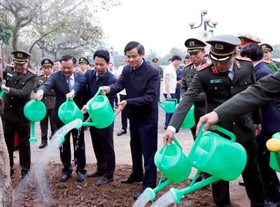 Bộ Công an phát động "Tết trồng cây năm 2024 - Vì một Việt Nam xanh" tại Ninh Bình