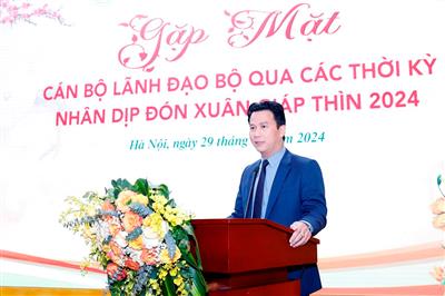 Bộ Tài nguyên và Môi trường gặp mặt cán bộ lãnh đạo qua các thời kỳ nhân dịp đón Xuân Giáp Thìn 2024
