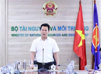 Bộ trưởng Đặng Quốc Khánh chủ trì họp tiếp thu ý kiến Đại biểu Quốc hội cho dự án Luật Đất đai (sửa đổi)