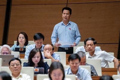 Bộ trưởng Đặng Quốc Khánh phát biểu làm rõ một số nội dung Đại biểu Quốc hội nêu