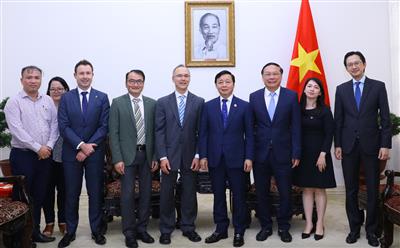 Các chuyên gia, nhà khoa học có vai trò quan trọng trong chuyển đổi năng lượng