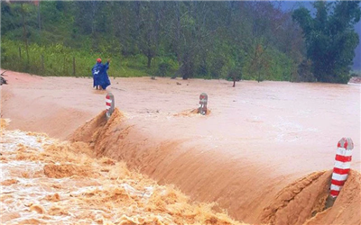 Các tỉnh từ Quảng Bình đến Phú Yên khẩn trương ứng phó với mưa lũ