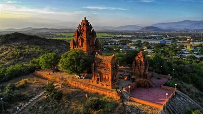 Cải cách thủ tục hành chính trong lĩnh vực đất đai tại Sở Tài nguyên và Môi trường tỉnh Ninh Thuận
