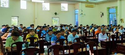 Cần Thơ: Triển khai luật bảo vệ môi trường đến với người lao động