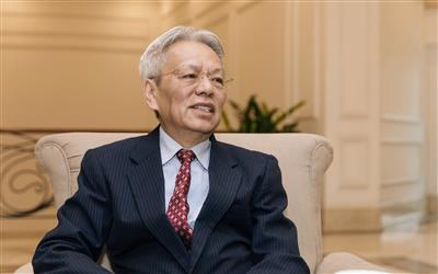Chào Ất tỵ 2025: Năm của trí tuệ và đổi mới!