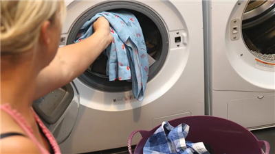 Châu Âu nỗ lực bảo vệ môi trường biển trước vi sợi nhựa từ quần áo