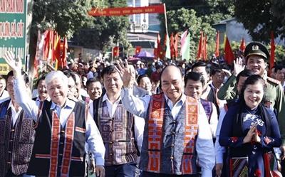 Chủ tịch nước dự Ngày hội Đại đoàn kết toàn dân tộc ở Lai Châu