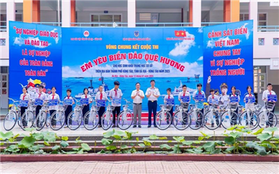 Chung kết cuộc thi “Em yêu biển, đảo quê hương”