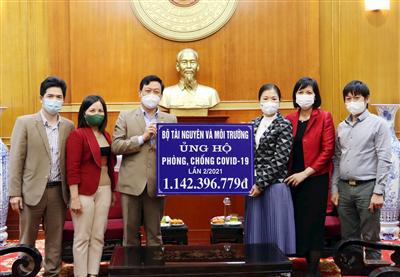 Công đoàn Bộ Tài nguyên và Môi trường ủng hộ hơn 1,1 tỷ đồng phòng, chống Covid-19