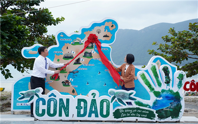 Cộng đồng doanh nghiệp chung tay giảm rác thải nhựa tại Côn Đảo