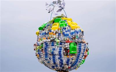 Độc đáo biến rác thải thành tác phẩm nghệ thuật