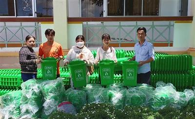 Đồng Tháp: Ra mắt mô hình 'Tổ phụ nữ phân loại rác tại gia đình'