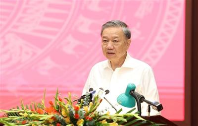 Đưa Hà Nội phát triển mạnh hơn, toàn diện hơn, tiêu biểu của cả nước về các mặt