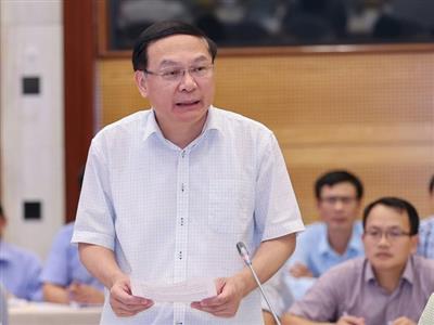 Đưa tin kịp thời, tuyên truyền những kiến thức về theo dõi, giám sát sạt lở đất đến tận từng người dân