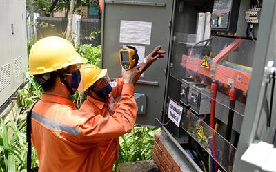 Giá điện tăng 3% từ hôm nay