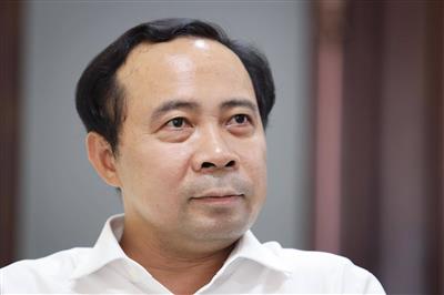 Giám đốc đại học kể chuyện từng làm nhân viên mở cửa, dọn vệ sinh