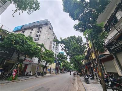 Hà Nội: Công trình cao tầng tại Hoàn Kiếm “xé toang” quy hoạch kiến trúc mang giá trị nghìn năm lịch sử