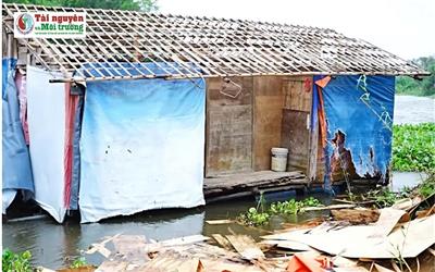 Hà Nội: Cuộc sống người dân xóm Phao tan nát khi bão số 3 quét qua