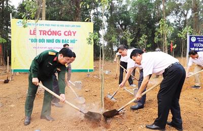 Hành trình "Bảo vệ Thiên nhiên và Môi trường" của Supe Lâm Thao