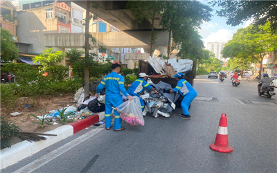 Hành vi xả rác nơi công cộng: Tăng chế tài để xử lý nghiêm