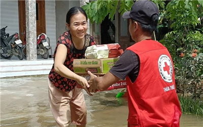 Hỗ trợ người dân bị ảnh hưởng do mưa lũ tại tỉnh Thừa Thiên Huế