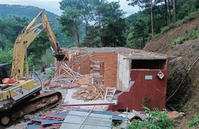 Hoàn thành xử lý 6 công trình vi phạm tại xã Minh Phú