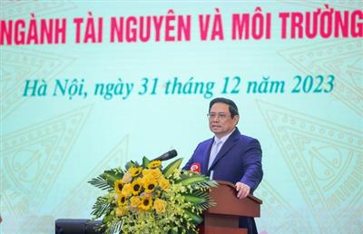 Thủ tướng Phạm Minh Chính dự Hội nghị tổng kết năm 2023 và triển khai nhiệm vụ năm 2024 của ngành Tài nguyên và Môi trường