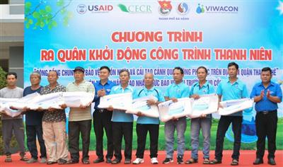 Hơn 700 triệu đồng bảo vệ nguồn nước và cải tạo cảnh quan sông Phú Lộc