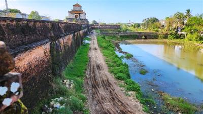 Huế ‘cứu’ kè đá cổ dưới chân Kinh thành