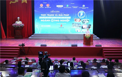 Hướng tới chuyển đổi năng lượng xanh, kinh tế xanh trong phát triển công nghiệp